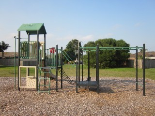 Forbes Drive Playground, Aspendale Gardens
