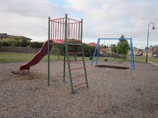 Freemans Link Playground, Melfin Drive, Hillside