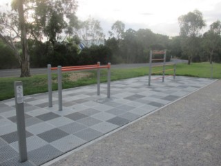 Freeway Reserve Outdoor Gym Exercise Circuit (Mulgrave)