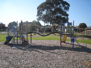 Fyfe Street Playground, Reservoir