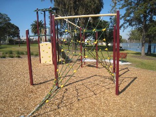 G.E. Robinson Park Playground, Garden Street, Reservoir
