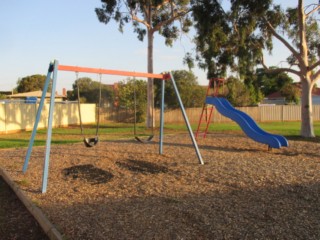Garden Crescent Playground, Echuca