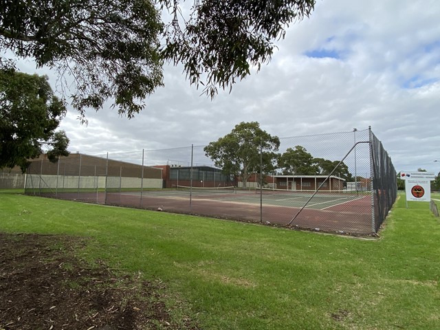 George Andrews Reserve Free Public Tennis Court (Dandenong South)