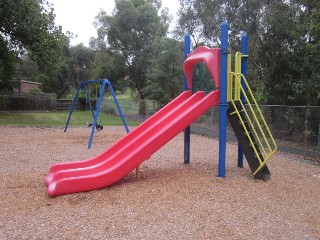 Gillon Court Playground, Oakleigh