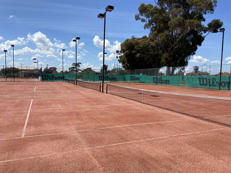 Gladstone Park Tennis Club