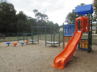 Glenlyon Recreation Reserve Playground, Dysart St, Glenlyon