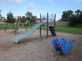 Apex Park Playground, Glenwood Court, Cranbourne