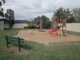 Graemar Court Playground, Kangaroo Flat