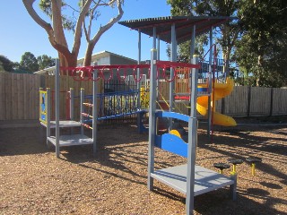 Greenbelt Avenue Playground, Preston