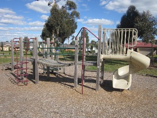 Greensted Grove Playground, Roxburgh Park
