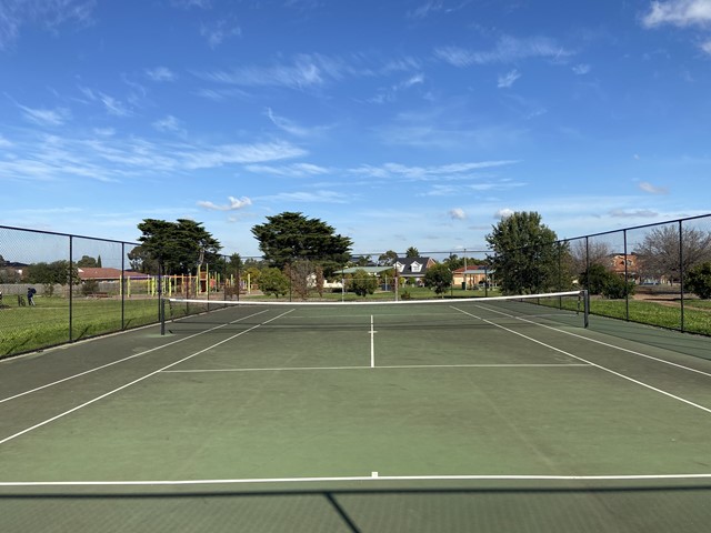 Greenvale Drive Reserve Free Public Tennis Court (Greenvale)