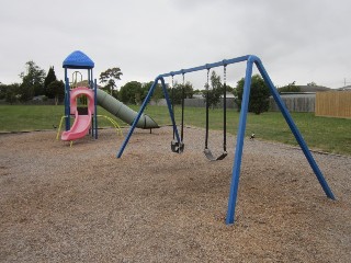 Grovelands Drive Playground, Mulgrave