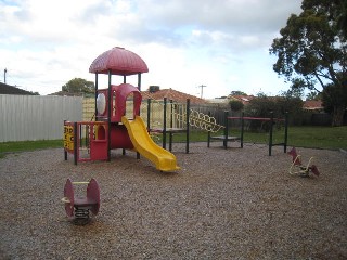 Gumley Court Playground, Dingley Village
