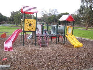 Halligan Park Playground, Tyne Street, Box Hill North