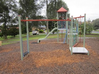 Hamsterley Square Playground, Wantirna