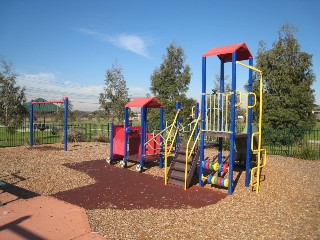 Hinrichsen Drive Playground, Hallam