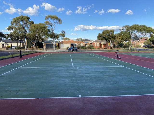 Homestead Run Reserve Free Public Tennis Court (Seabrook)