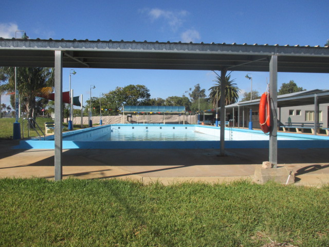 Hopetoun Outdoor Swimming Pool
