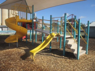 Hopetoun Recreation Reserve Playground, Strachan Street, Hopetoun
