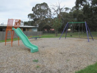 Hugh Court Playground, Traralgon