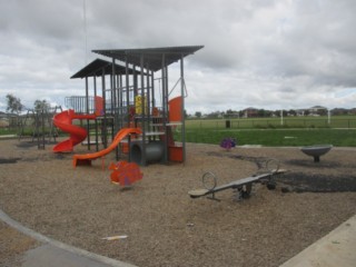 Hummingbird Boulevard Playground, Tarneit