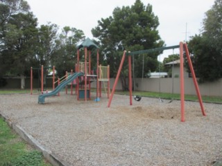 Inglis Court Playground, Colac