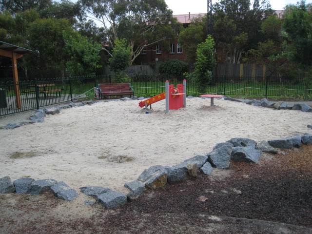 Inner Circle Rail Trail Playground, Bennett Street, Fitzroy North