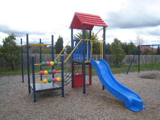 Irene Court Playground, Diamond Creek