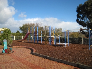 James Wyman Place Playground, Hampton Park