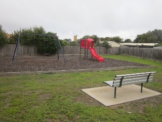 Janet Court Playground, Newcomb
