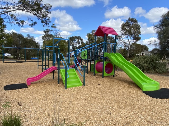 Karong Drive Playground, Wyndham Vale