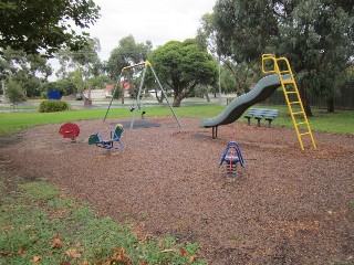 Katandra Court Playground, Bayswater