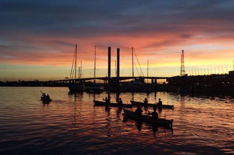 Melbourne Sunset Kayaking Experience