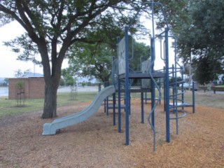 Kelly Park Playground, Dalgleish Street, Wodonga