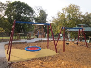 Kingsley Gardens Playground, Kingsley Crescent, Mont Albert