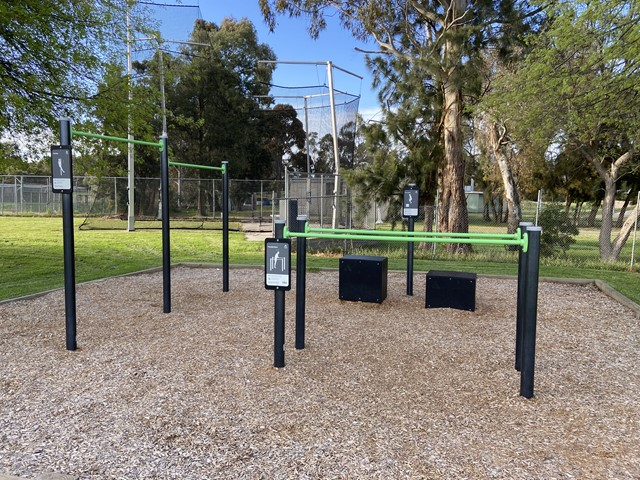 Knox Park Outdoor Gym (Knoxfield)