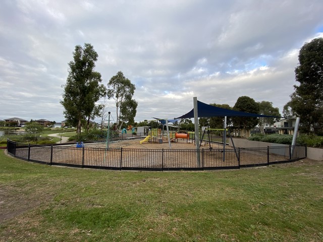 Lakeside Park Playground, Clearwater Drive, Pakenham