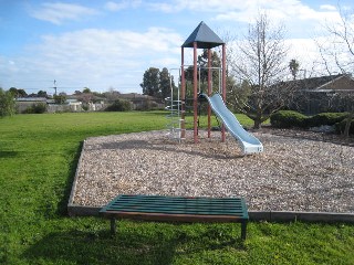 Larado Place Playground, Clayton South