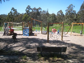 Larnoo Drive Playground, Doncaster East