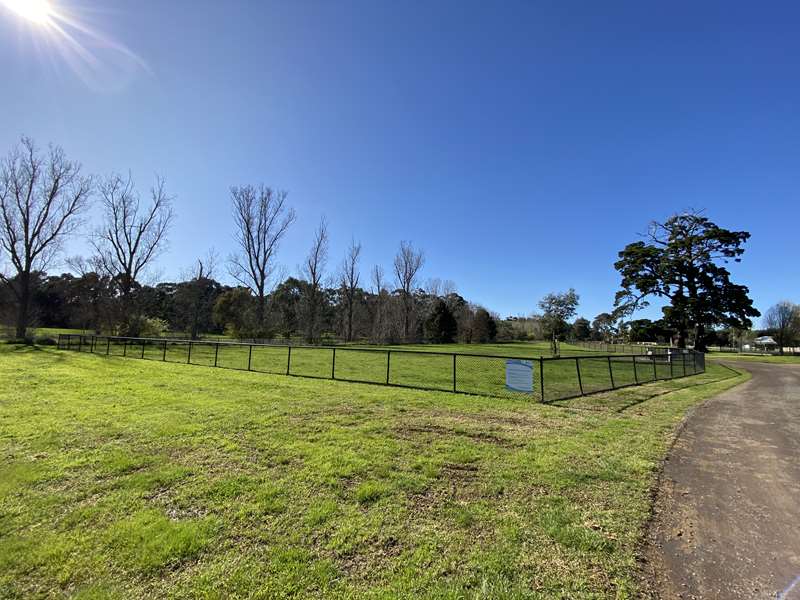 Laurel Street Fenced Dog Park (Whittlesea)