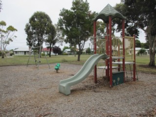 Lawrence Court Playground, Colac