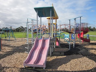 Lawson Poole Reserve Playground, Lesdon Avenue, Cranbourne