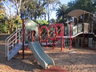 LE Bray Park Playground, Kinkora Road, Hawthorn