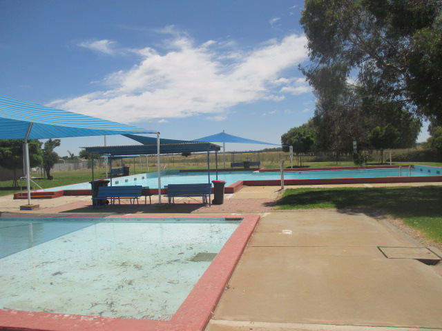 Leitchville War Memorial Outdoor Swimming Pool