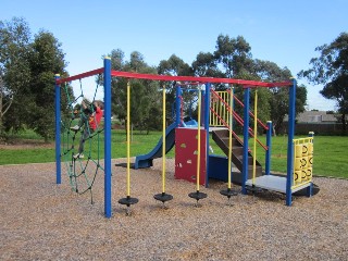 Lesdon Avenue Playground, Cranbourne
