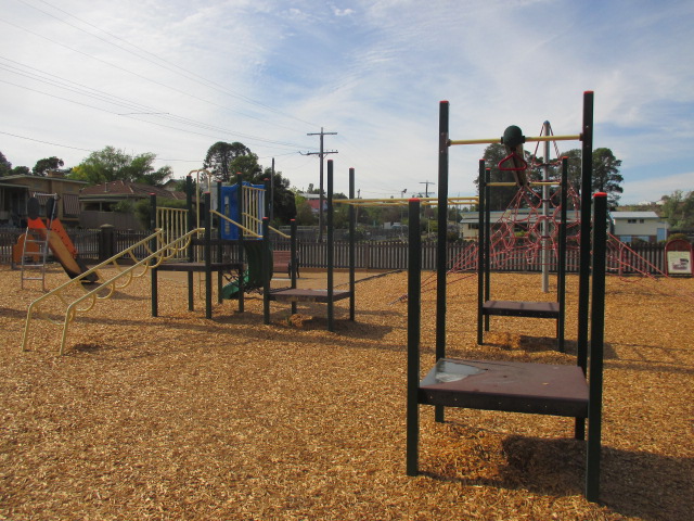 Ligar Street Reserve Playground, Clunes