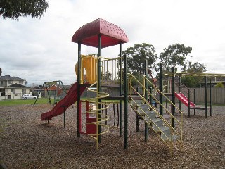 Lincoln Drive Playground, Cheltenham