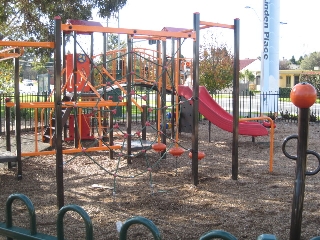 Linden Place Playground, Acer Street, Doveton