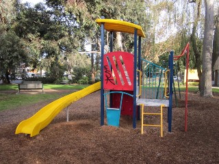 Linsley Street Playground, Box Hill