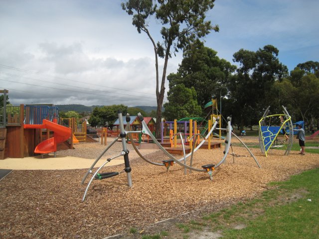 Lions Park Playground, Cnr Mitchells Rd and Waterloo Rd, Moe